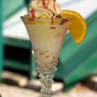 Mit der Eismaschine Eis selber machen