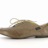 Schnürschuhe in Übergrößen für Damen - passend zu vielen Anlässen und Outfits