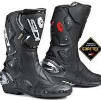 Die richtigen Motorradstiefel finden