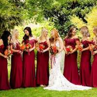 Wie wähle ich Brautjungfernkleider, die glänzen und die Braut ergänzen