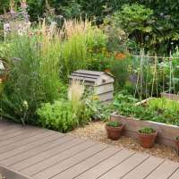 Plenera-Bodendielen und Bodendielen für die Terrasse aus Holz im Vergleich