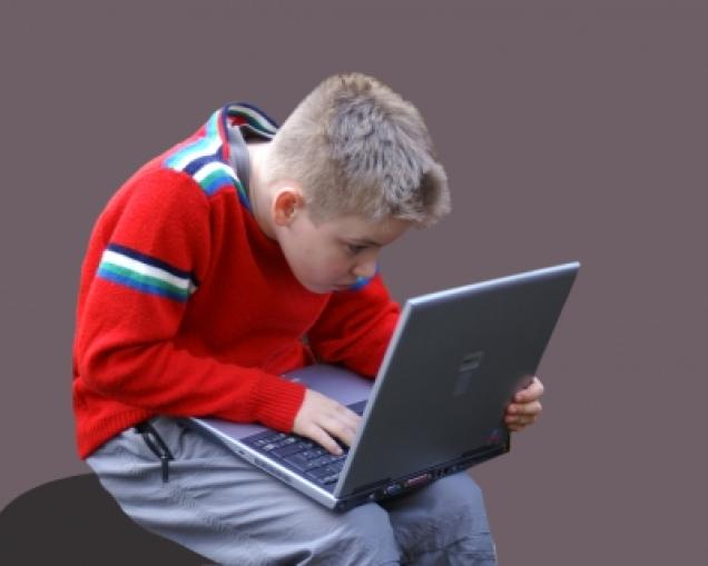 Kinder und der Gebrauch des Internets