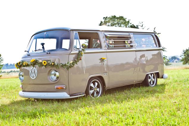 BrideRide | Der Braut-Transporter | Mieten Sie einen VW Bus Oldtimer als ideales Braut- und Hochzeitsauto